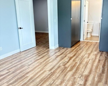 627 Bloomfield Ave - Photo Thumbnail 21