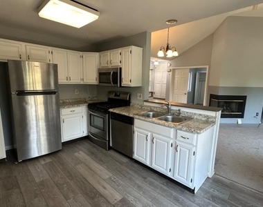 4 Harker Hill Dr - Photo Thumbnail 1