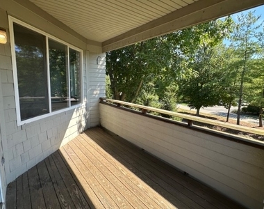 4 Harker Hill Dr - Photo Thumbnail 9