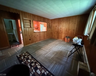 103 Edgewood Ln - Photo Thumbnail 5