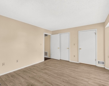 4006 Crawford Ct - Photo Thumbnail 11
