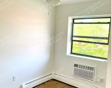 29 Stuyvesant Avenue - Photo Thumbnail 7