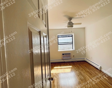 29 Stuyvesant Avenue - Photo Thumbnail 8