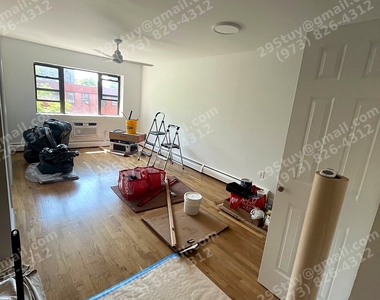 29 Stuyvesant Avenue - Photo Thumbnail 12