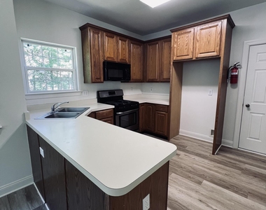 18 Dayna Court - Photo Thumbnail 6