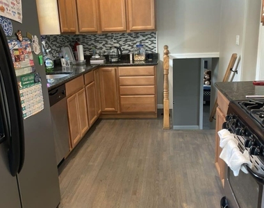 32 Fairway Avenue - Photo Thumbnail 4