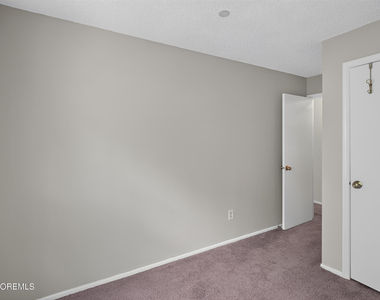 92 Des Moines Court - Photo Thumbnail 11