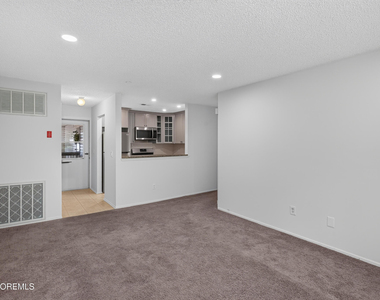 92 Des Moines Court - Photo Thumbnail 7