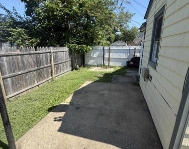 30 Seaside Place - Photo Thumbnail 2