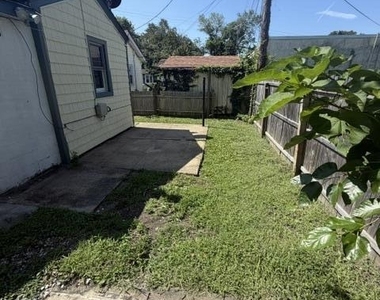 30 Seaside Place - Photo Thumbnail 1