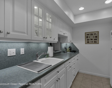 15 Linden Drive - Photo Thumbnail 5