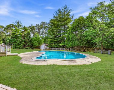 2021 Paterson Avenue - Photo Thumbnail 26