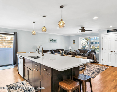1813 Bradley Terrace - Photo Thumbnail 8