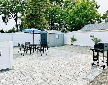 1813 Bradley Terrace - Photo Thumbnail 16