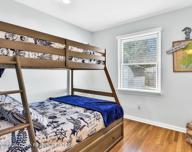1813 Bradley Terrace - Photo Thumbnail 13