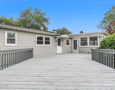 453 Milton Avenue - Photo Thumbnail 29