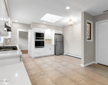 453 Milton Avenue - Photo Thumbnail 14