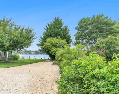 453 Milton Avenue - Photo Thumbnail 38