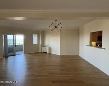 300 Ocean Avenue N - Photo Thumbnail 31