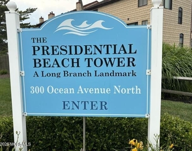 300 Ocean Avenue N - Photo Thumbnail 1