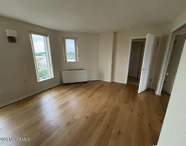 300 Ocean Avenue N - Photo Thumbnail 45