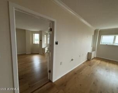 300 Ocean Avenue N - Photo Thumbnail 32