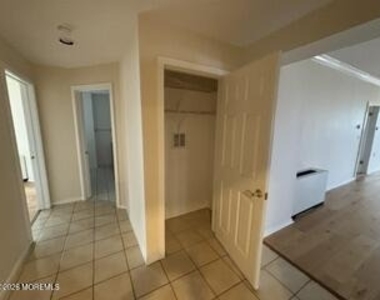 300 Ocean Avenue N - Photo Thumbnail 16