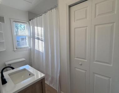 33 Wooley Street - Photo Thumbnail 14