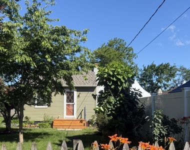 33 Wooley Street - Photo Thumbnail 2