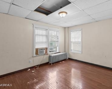 67 Sixth Avenue - Photo Thumbnail 22