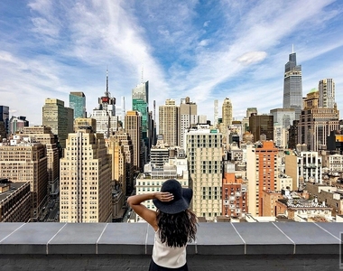West 34th Street - Photo Thumbnail 3