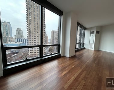 West 67th Street - Photo Thumbnail 1