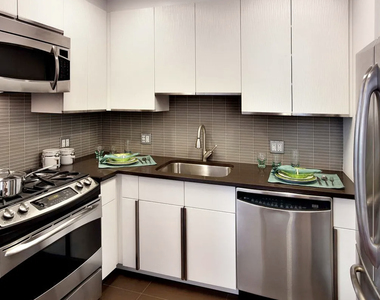 West 67th Street - Photo Thumbnail 1