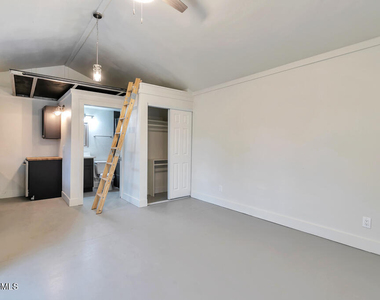 1638 E Granada Road - Photo Thumbnail 5