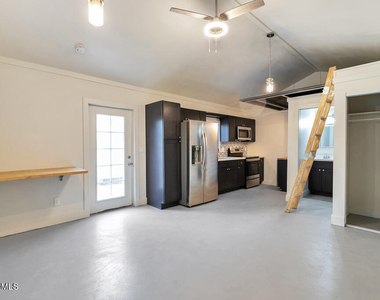 1638 E Granada Road - Photo Thumbnail 9