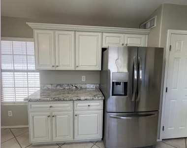617 S Golden Key Street - Photo Thumbnail 7