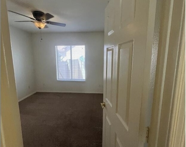 617 S Golden Key Street - Photo Thumbnail 9