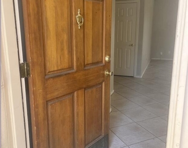 617 S Golden Key Street - Photo Thumbnail 2