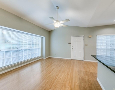 7151 Gaston Avenue - Photo Thumbnail 4