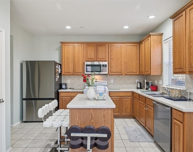 3225 Judge Holland Lane - Photo Thumbnail 17