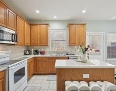 3225 Judge Holland Lane - Photo Thumbnail 3