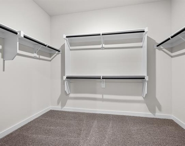 1707 Paul Drive - Photo Thumbnail 5