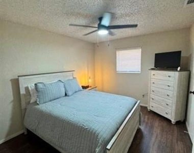985 Minter Lane - Photo Thumbnail 7