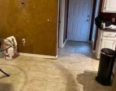 2716 El Greco Lane - Photo Thumbnail 7