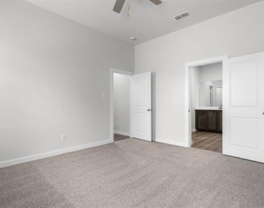1704 Paul Drive - Photo Thumbnail 3