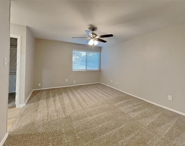 2930 Canis Circle - Photo Thumbnail 5