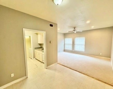 631 Texas Street - Photo Thumbnail 1