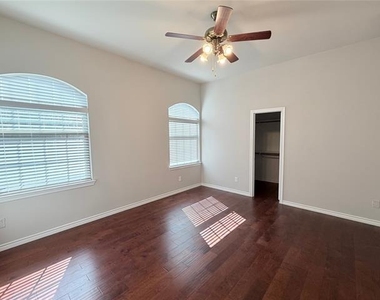 12305 Halima Street - Photo Thumbnail 10