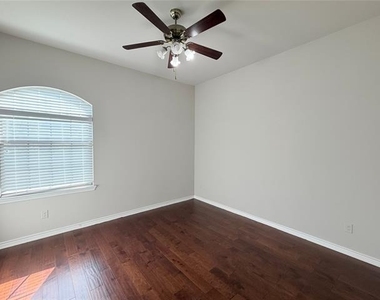 12305 Halima Street - Photo Thumbnail 15