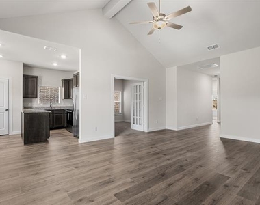 1722 Paul Drive - Photo Thumbnail 3